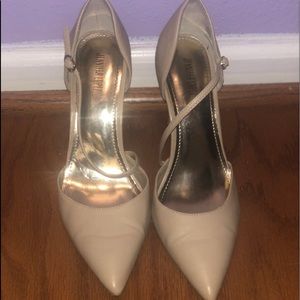 Jennifer Lopez heels